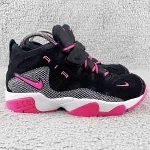 YOUTH Size 6.5 Pink Black and White Nike Air Turf Raider Sneakers